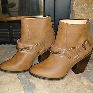 Candie's Boots Cognac Size 7.5